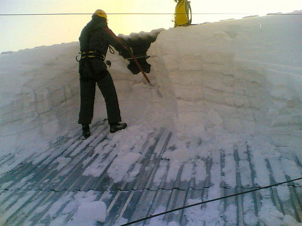 Уборка снега цена в Коммунаре